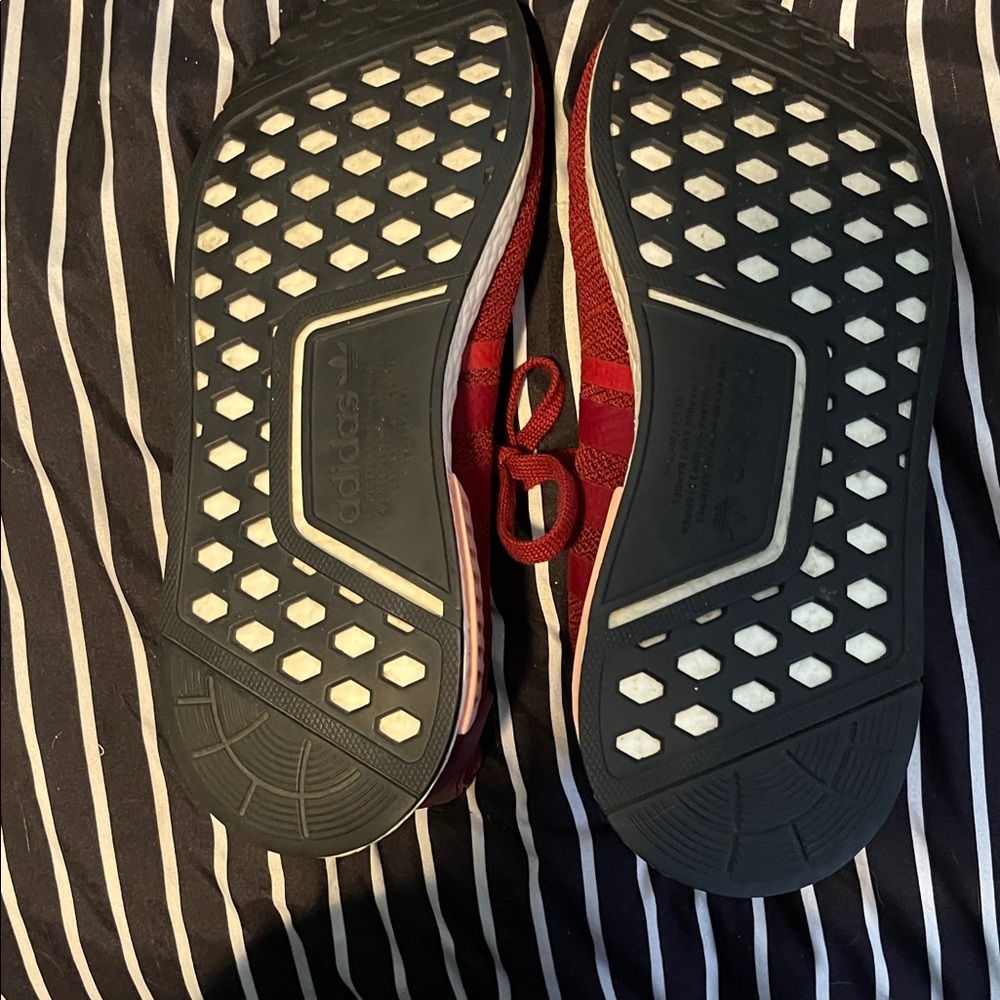 adidas nmd Low-Top Sneakers in Burgundy with Pink Details - Picture 3 of 5